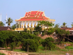 le village a sa pagode bien s&ucirc;r