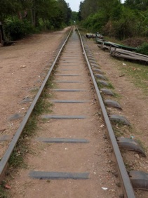 CAMBODGE
train de bambou CAMBODGE
train de bambou