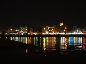 Duba&iuml; by night