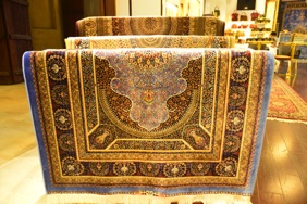 de tr&egrave;s beaux tapis iraniens