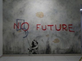 Visite de l'expo Banksy o&ugrave; 120 oeuvres sont pr&eacute;sent&eacute;es