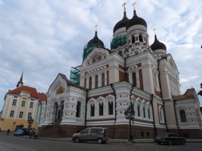 Cath&eacute;drale russe orthodoxe Alexandre Nevski &eacute;rig&eacute;e fin du XIX&egrave;me si&egrave;cle
