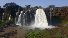 Chutes du Nil Bleu : 400 m de long et 45 m de hauteur