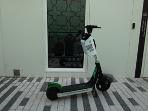 en trottinette