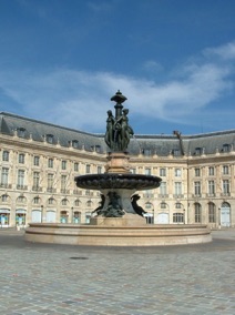 FRANCE
Bordeaux (33)
Fontaine des 3 Gr&acirc;ces