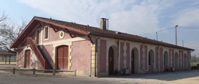 M&eacute;tairie de Mandavit
(si&egrave;ge du football)