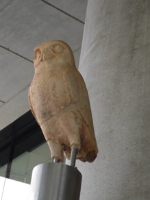 la chouette, symbole du Palais, qui se retrouve sur la pi&egrave;ce d'un Euro grec