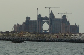 EMIRATS ARABES UNIS : Duba&iuml;
Atlantis  
en construction en 2008