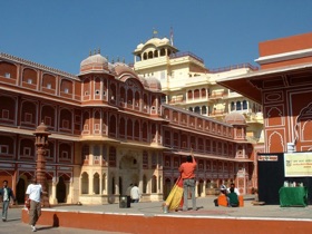 le Palais de la Lune, demeure actuelle du Maharadjah de Jaïpur le Palais de la Lune, demeure actuelle du Maharadjah de Jaïpur