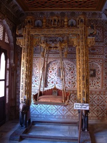 balançoire pour Krishna balançoire pour Krishna