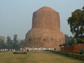et un stupa et un stupa