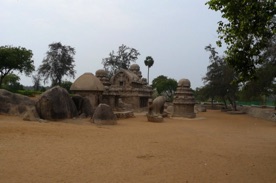 les Cinq Rathas, temples monolithiques ensevelis … les Cinq Rathas, temples monolithiques ensevelis …