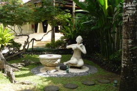 petite promenade dans les jardins de notre h&ocirc;tel