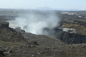 DETTIFOSS : la plus puissante chute d'eau d'Europe DETTIFOSS : la plus puissante chute d'eau d'Europe
