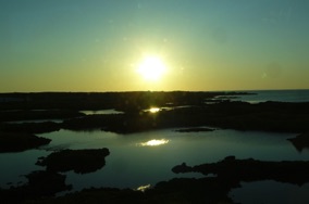 le soleil se couche sur la Capitale, il est plus de 22H le soleil se couche sur la Capitale, il est plus de 22H