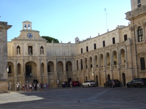 le palazzo Vescovile et le palazzo des Seminario