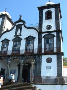 &eacute;glise de MONTE qui abrite la crypte o&ugrave; se trouve la tombe de Charles 1er d'Autriche