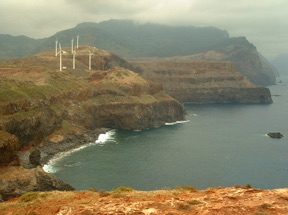 SAO LOURENCO pointe la plus &agrave; l'est de l'&icirc;le que nous avons survol&eacute; en arrivant !