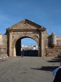 porte monumentale d&rsquo;entr&eacute;e dans la ville