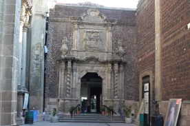 et avec lui les monuments &hellip;