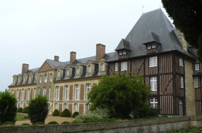 GRANDCHAMP
Le Ch&acirc;teau