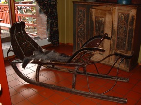 moyen de transport ancien : 
tra&icirc;neau