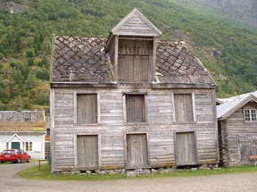 LAERDEL
adorable village