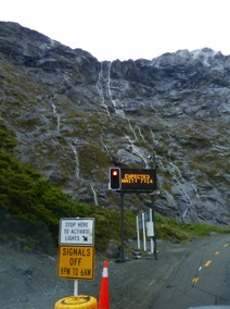arr&ecirc;t avant de traverser le tunnel ....