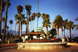 SANTA BARBARA : la fontaine des dauphins