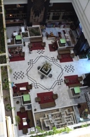 Patio de l'h&ocirc;tel depuis le 5&egrave;me &eacute;tage