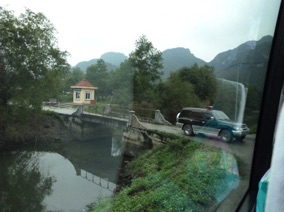 VIETNAM
(2014) VIETNAM
(2014)