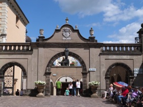 CZESTOCHOWA 
Monast&egrave;re fortifi&eacute; des P&egrave;res Paulins