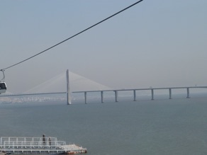 pont Vasco de Gama long de 13 kms pouvant résister aux tremblements de terre pont Vasco de Gama long de 13 kms pouvant résister aux tremblements de terre