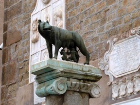 Romulus, R&eacute;mus et la louve