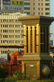 DUBAI
Monument of Duba&iuml; International Award
(2002)