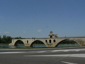 FRANCE : Avignon
le Pont St Benezet
(1995) FRANCE : Avignon
le Pont St Benezet
(1995)