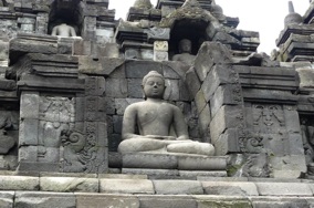 INDONESIE : Borobudur
(1991) INDONESIE : Borobudur
(1991)