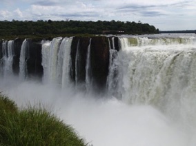 ARGENTINE : Chutes d'Iguazu
(1984) ARGENTINE : Chutes d'Iguazu
(1984)