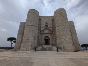 ITALIE
Castel des Monte (1996) ITALIE
Castel des Monte (1996)