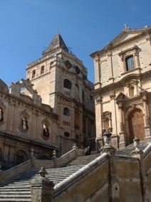 SICILE : ville baroque de Noto
(2002) SICILE : ville baroque de Noto
(2002)