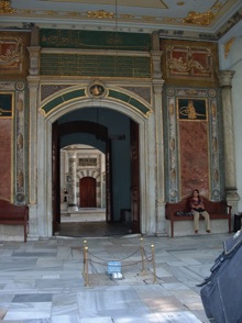 TOPKAPI
Porte de la f&eacute;licit&eacute;