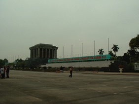 HANOI : Mausol&eacute;e d'Ho Chi Minh