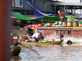Commerces flottants de Ca&iuml; Be