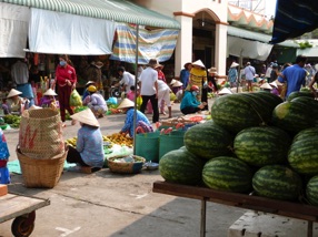 Arr&ecirc;t au march&eacute; An Binh