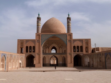 Ecole et mosquée Aqabozorg