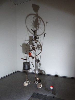 Presse orange 
Jean Tinguely, 1960