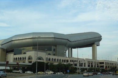 Mali of the Emirates : la piste de ski vue de l'ext&eacute;rieur