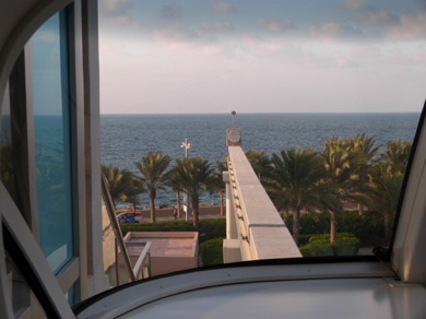 fin de la promenade, apr&egrave;s c'est l'eau !!