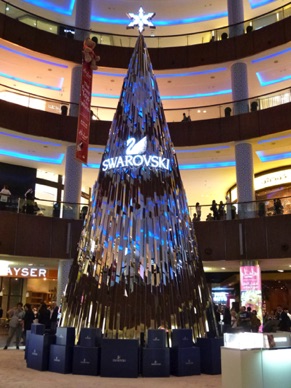 puis un autre dans Duba&iuml; Mall