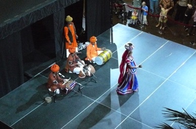 spectacle dans Duba&iuml; Mall